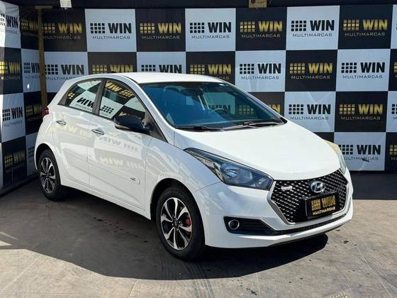 HYUNDAI HB20 1.6 R SPEC 16V FLEX 4P AUTOMÁTICO HYUNDAI HB20 1.6 R SPEC 16V FLEX 4P AUTOMÁTICO